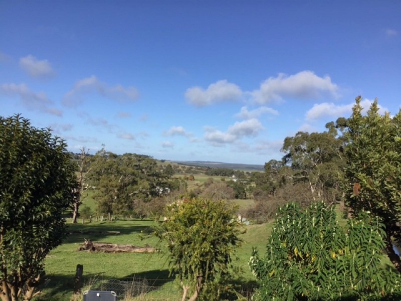 1 Easons Road, Buninyong VIC 3357