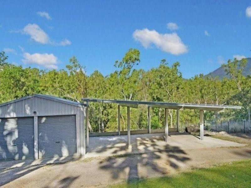 32 Mount Elliot Drive, Alligator Creek QLD 4816