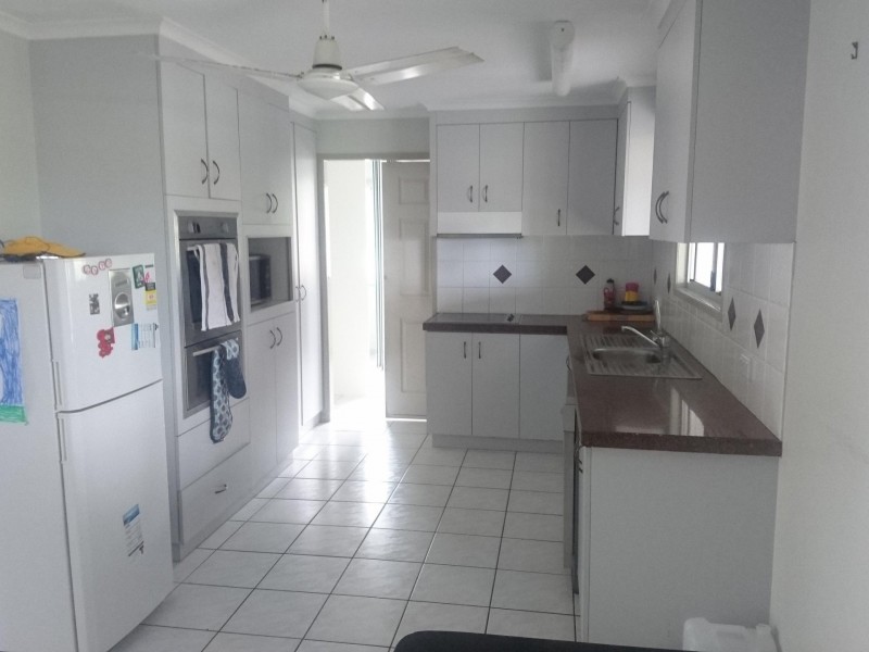 300 Pleystowe School Road, Pleystowe QLD 4741