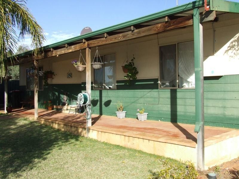 11 Bride Street, Mingenew WA 6522