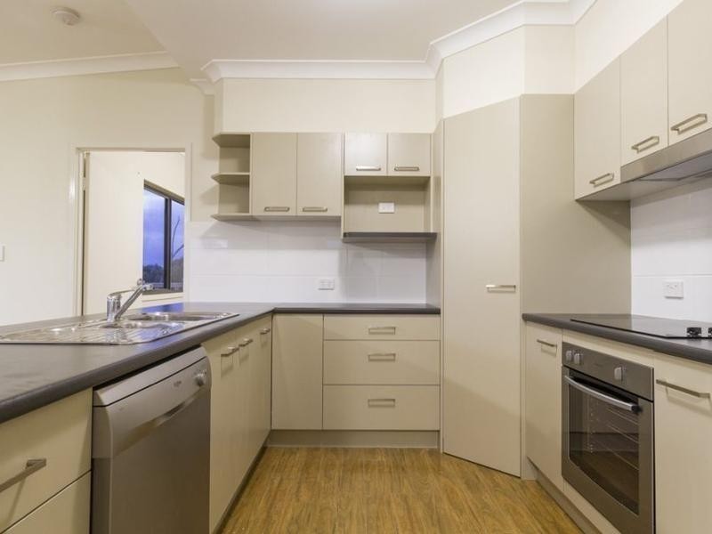 12 Leichhardt Terrace, Russell Island QLD 4184