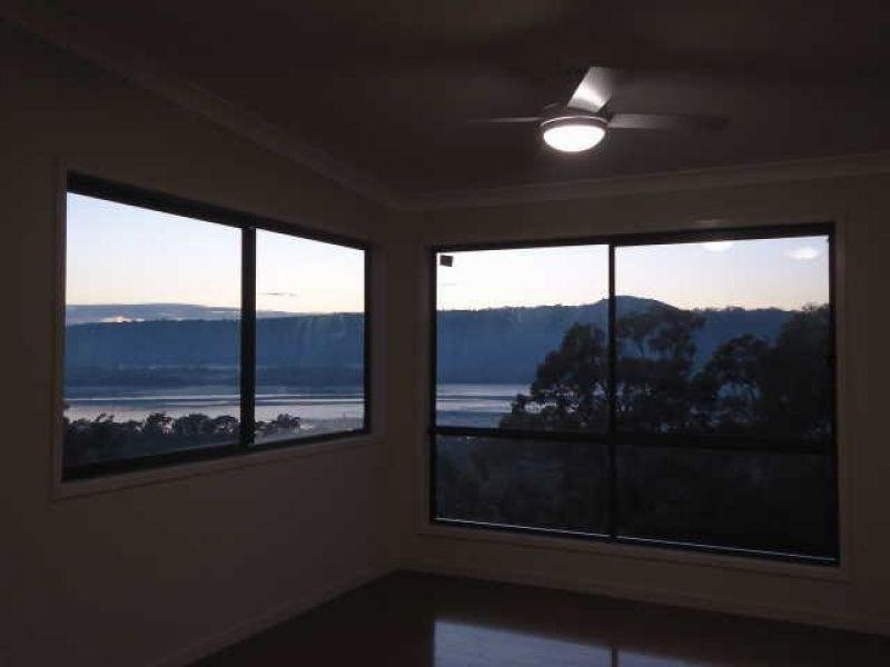 12 Leichhardt Terrace, Russell Island QLD 4184