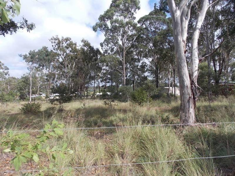 33 Home Street, Nanango QLD 4615