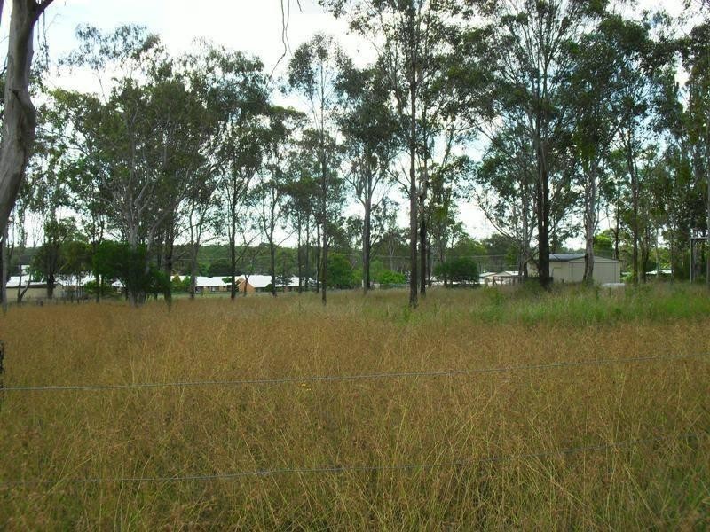 33 Home Street, Nanango QLD 4615