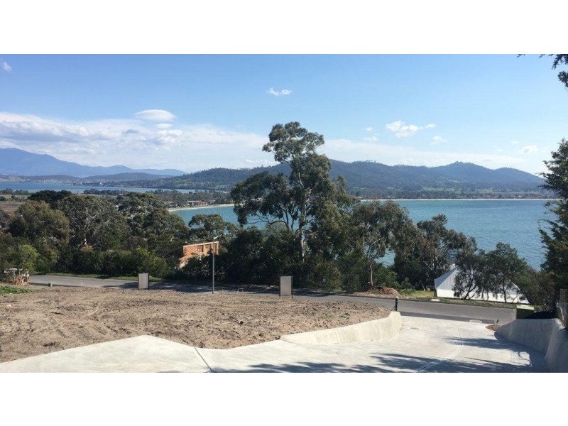 14 Bayside Drive, Lauderdale TAS 7021
