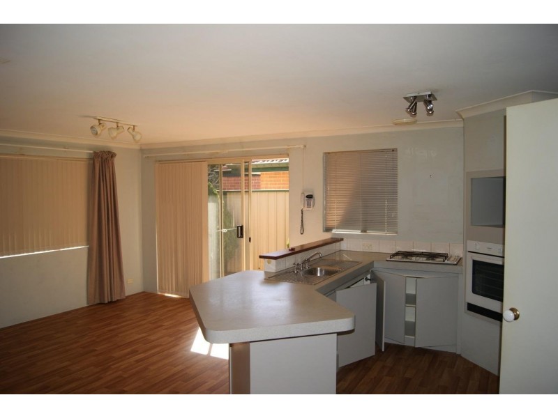 4/117 Terence Street, Gosnells WA 6110