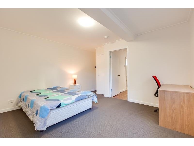 19 Upper Clifton Terrace, Red Hill QLD 4059