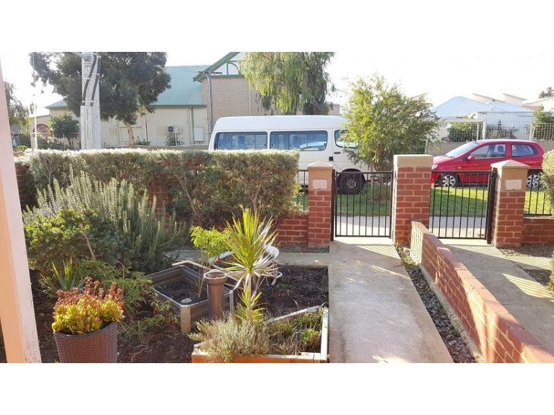 49 North Street, Midland WA 6056
