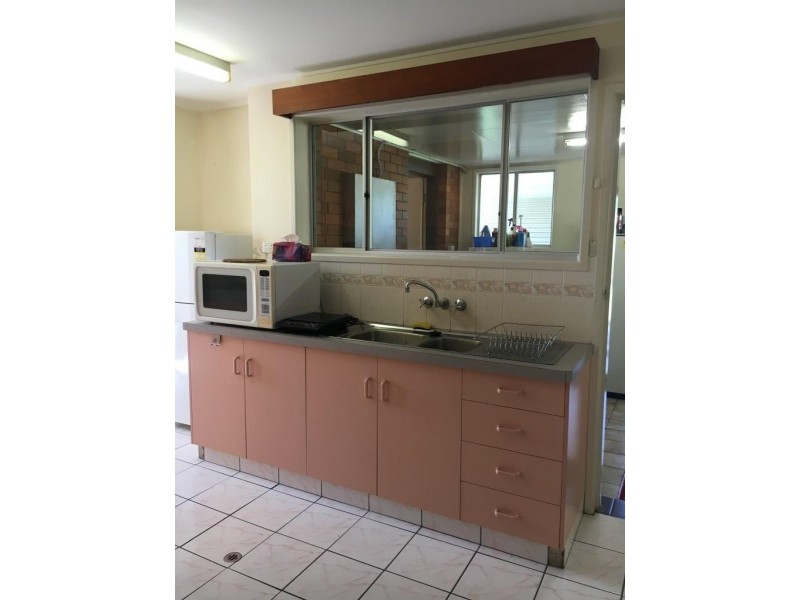 22 Lagoon Street, West Mackay QLD 4740