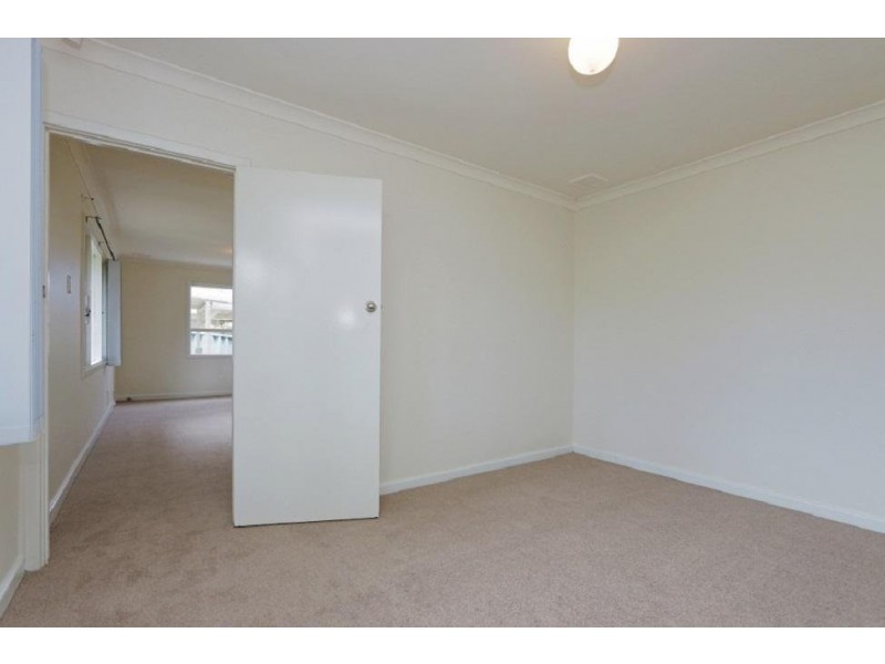 9A Oldfield Road, Girrawheen WA 6064