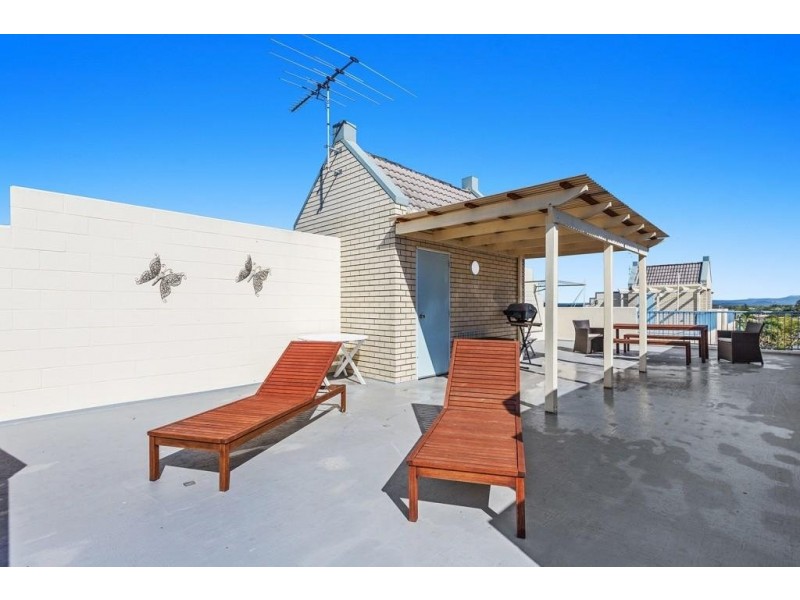 101 Esplanade, Golden Beach QLD 4551