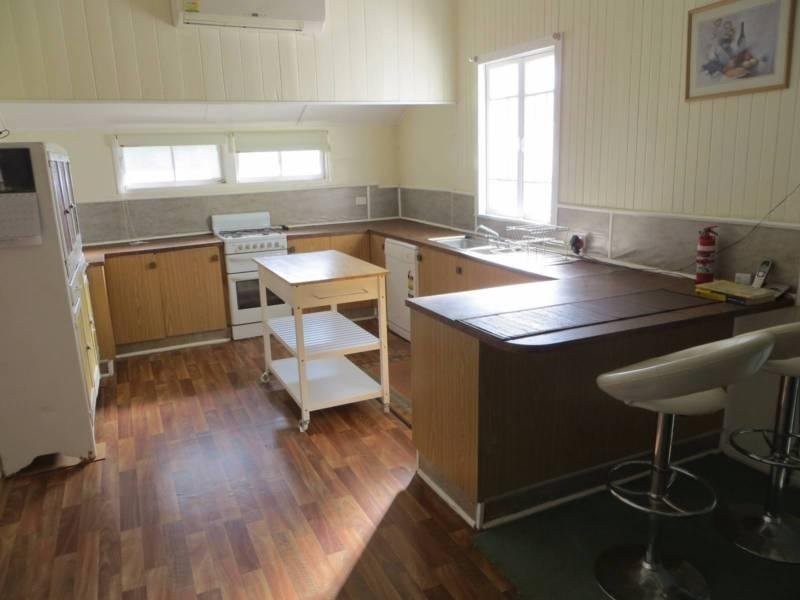 42 Bouverie Street, Mundubbera QLD 4626