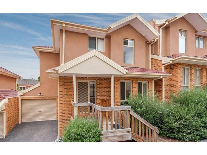 2/10 Shankland Boulevard, Meadow Heights VIC 3048