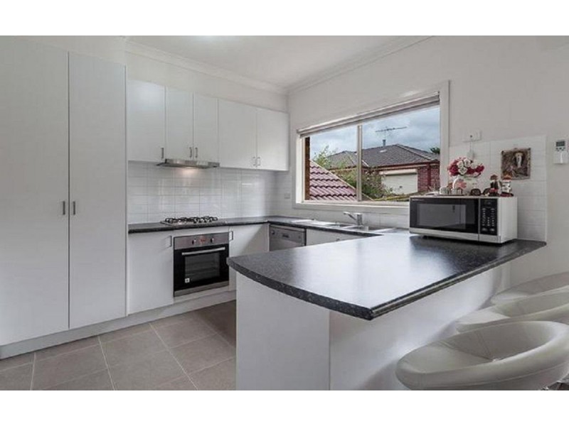 2/10 Shankland Boulevard, Meadow Heights VIC 3048