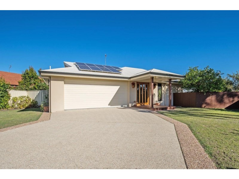 19 Oxford Parade, Pelican Waters QLD 4551