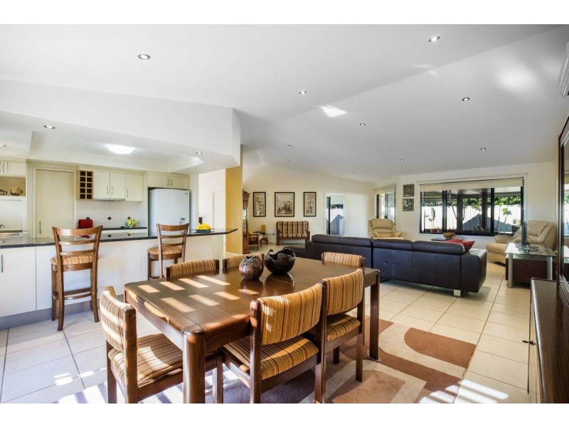 19 Oxford Parade, Pelican Waters QLD 4551