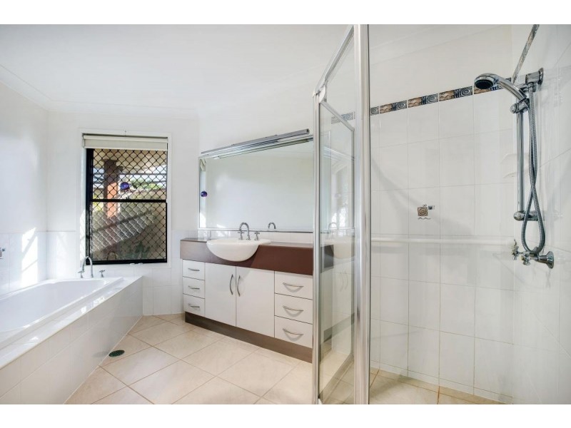 19 Oxford Parade, Pelican Waters QLD 4551