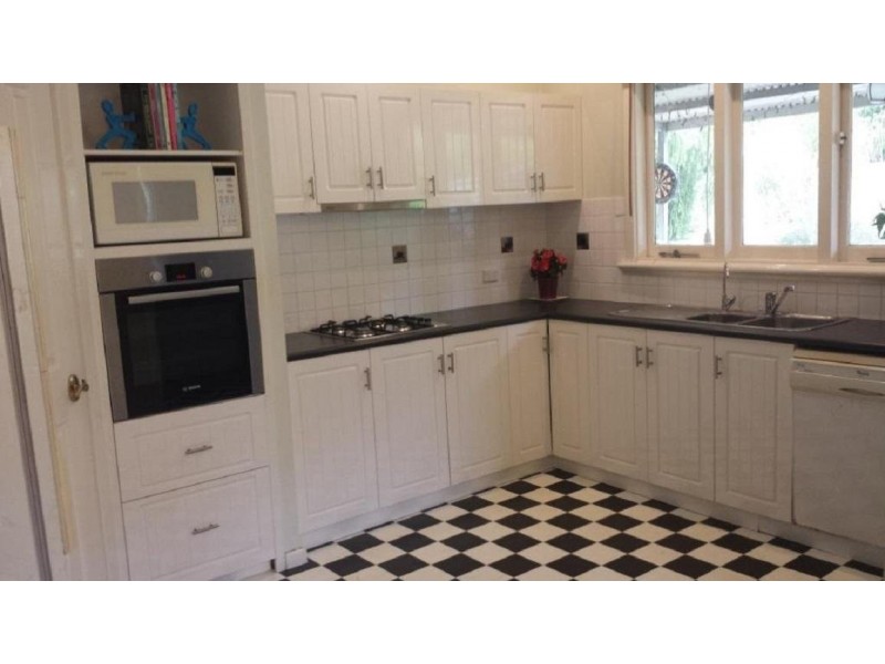 30 Cara Road, Greenmount WA 6056