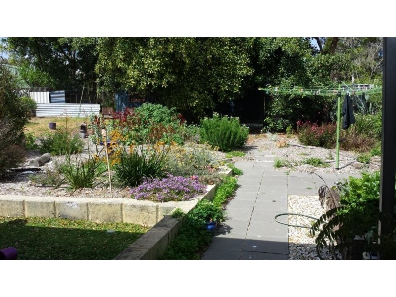 30 Cara Road, Greenmount WA 6056