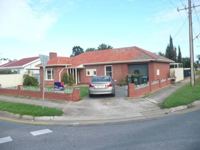 2 Poole Avenue, Woodville SA 5011