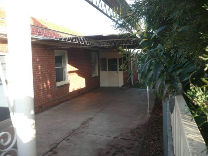 2 Poole Avenue, Woodville SA 5011