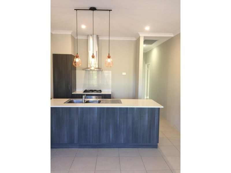 33 Tapioca Drive, Aveley WA 6069