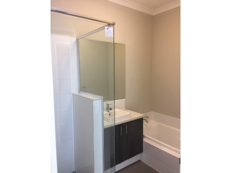 33 Tapioca Drive, Aveley WA 6069