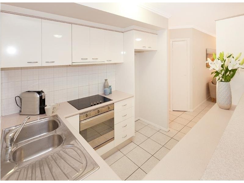 19/16 Patrick Lane, Toowong QLD 4066