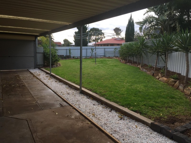 2 Ry Court, Morphett Vale SA 5162