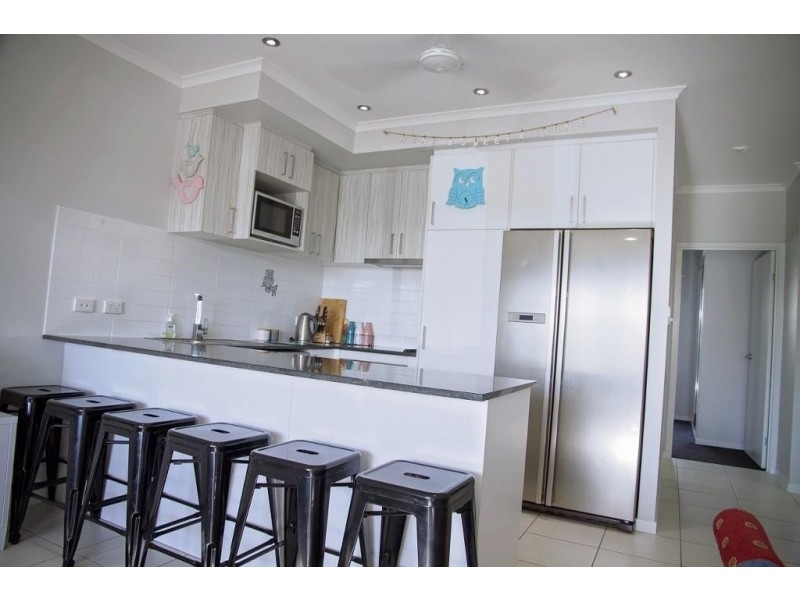8 Mode Way, Burdell QLD 4818