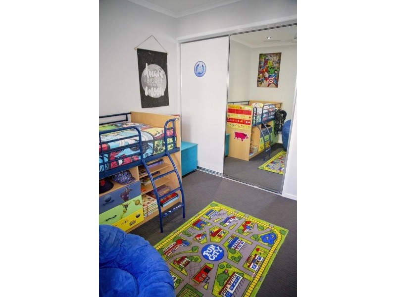 8 Mode Way, Burdell QLD 4818