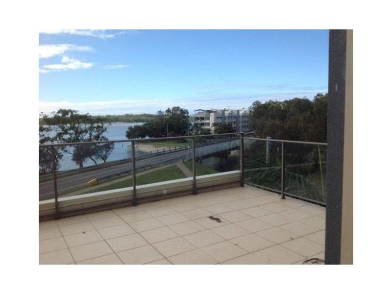 1/3 Bradman Avenue, Maroochydore QLD 4558