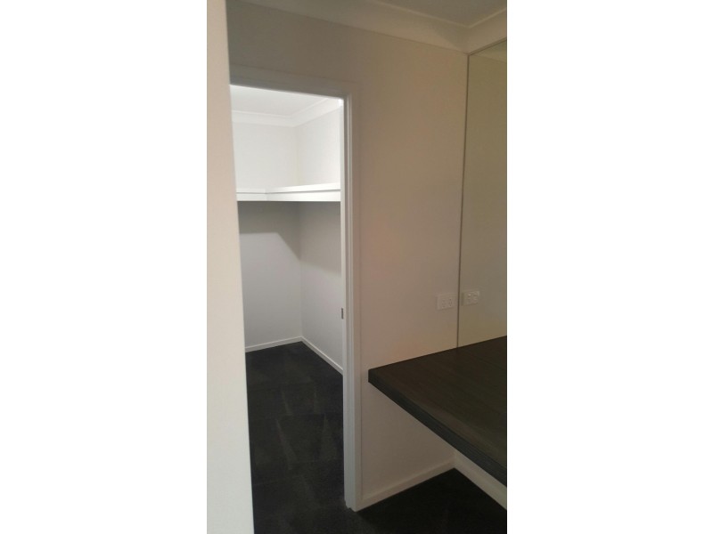 38 Comet Circuit, Warner QLD 4500