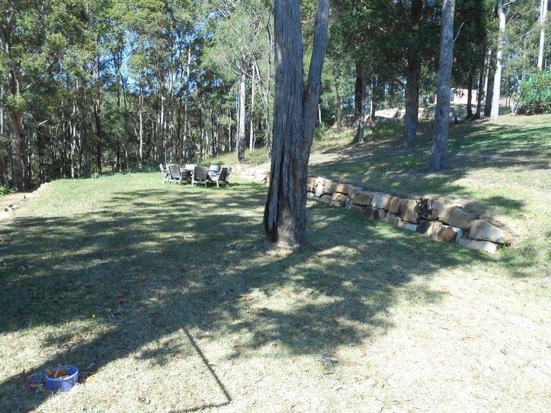 13 Bush Knoll Place, Mount Nathan QLD 4211