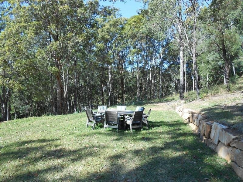 13 Bush Knoll Place, Mount Nathan QLD 4211