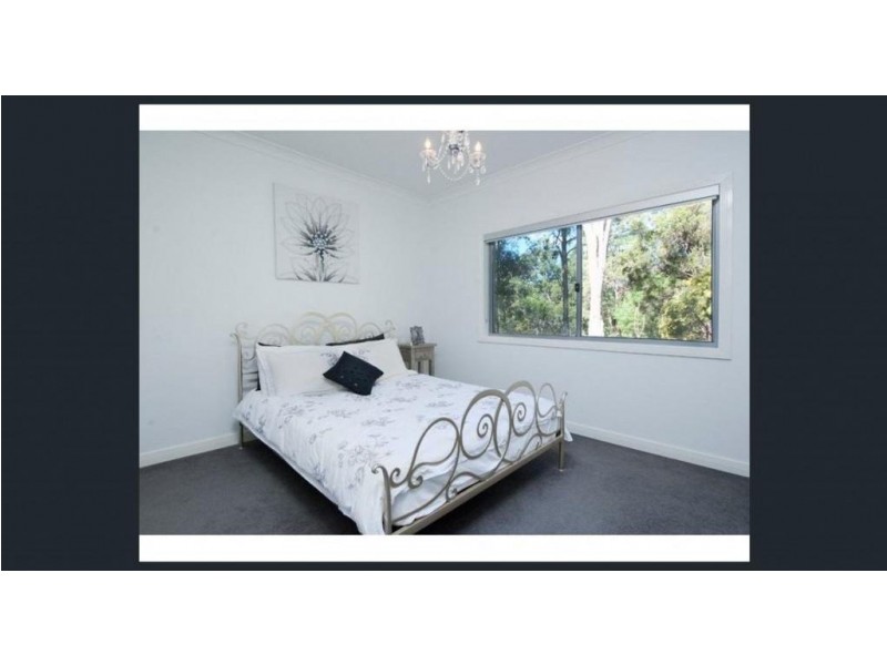 13 Bush Knoll Place, Mount Nathan QLD 4211