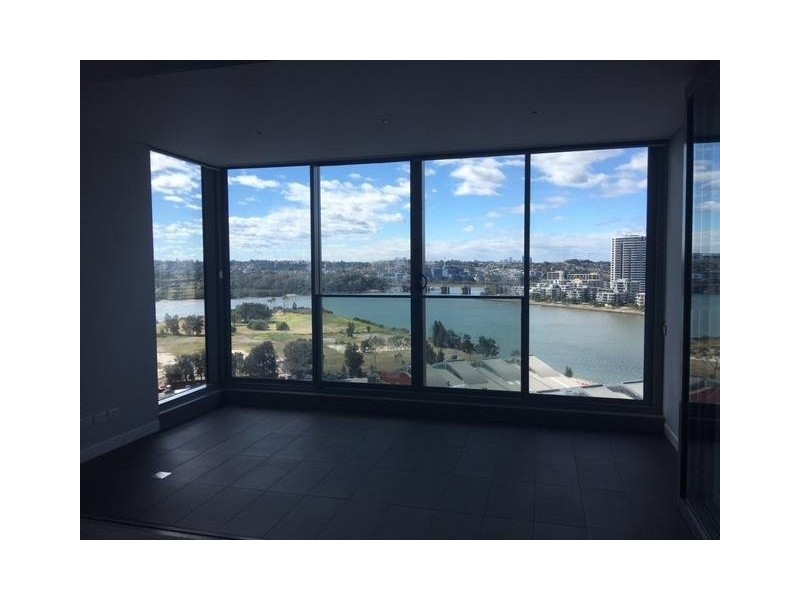 18 Footbridge Boulevard, Wentworth Point NSW 2127