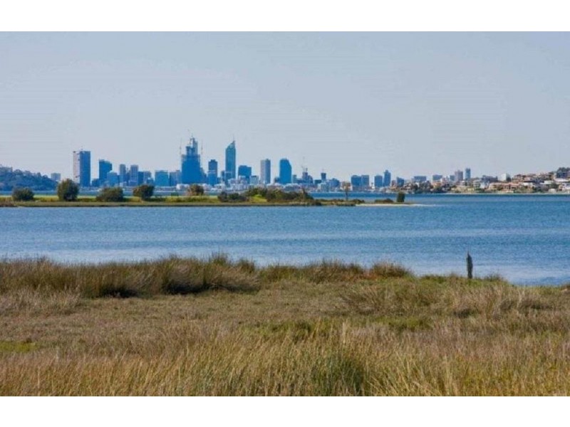 10/13 – 17 Groves Avenue, Attadale WA 6156