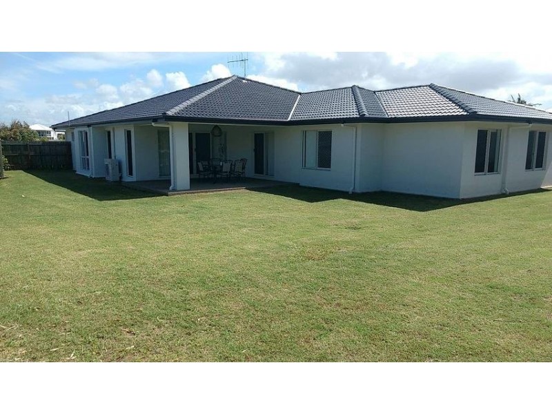 26 Mokera Street, Coral Cove QLD 4670