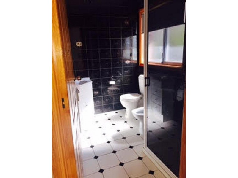 18 Jabez Crescent, Lenah Valley TAS 7008