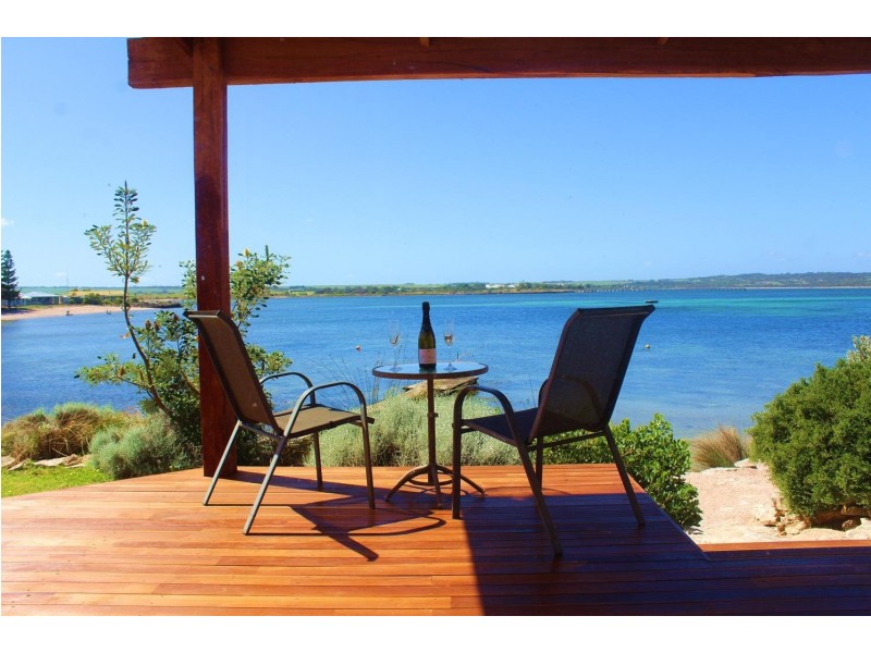 486 Dolphin Drive, Mount Dutton Bay SA 5607