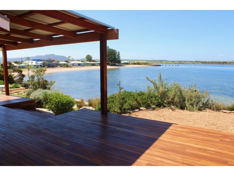 486 Dolphin Drive, Mount Dutton Bay SA 5607