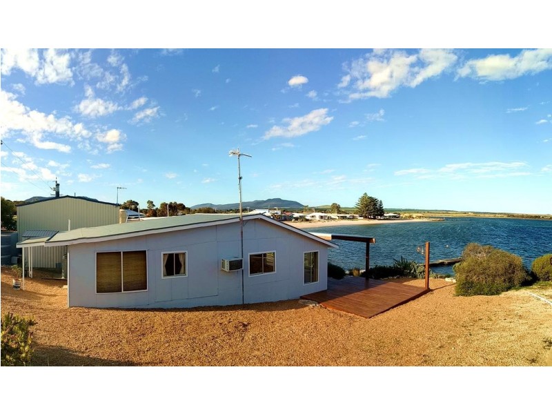 486 Dolphin Drive, Mount Dutton Bay SA 5607