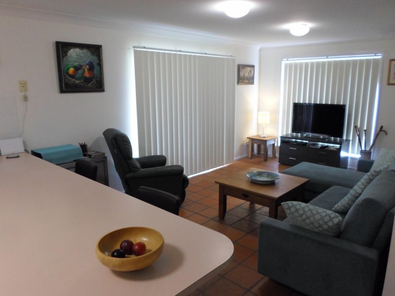 2/5 Perry Street, Coolum Beach QLD 4573
