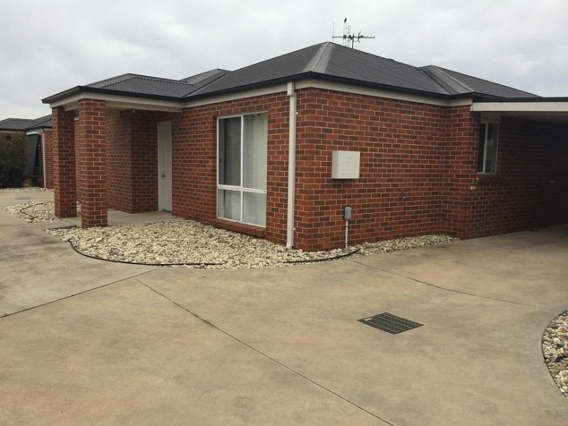 2/20 Exhibition Street, Numurkah VIC 3636