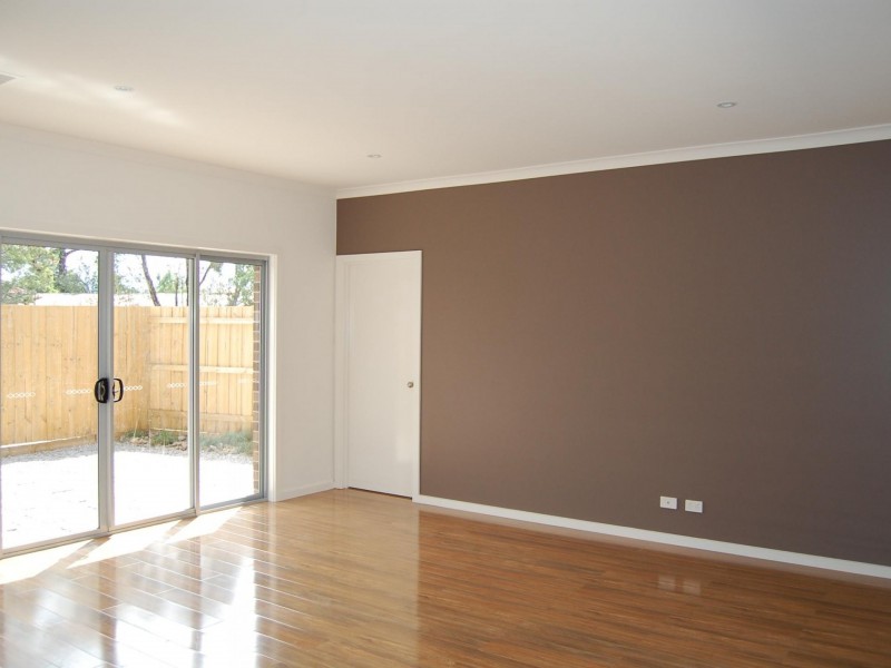 4/2 Dubbo Street, Albion VIC 3020