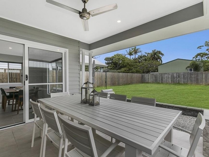 15A Russell Street, Cleveland QLD 4163