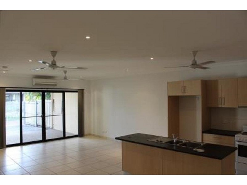 2/1 Jones Court, Rosebery NT 0832