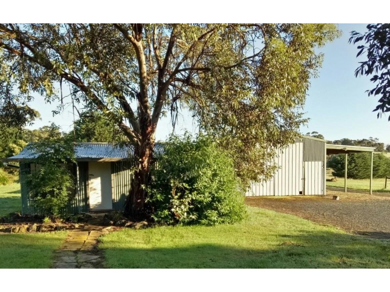 85 Portland Flat Road, Gordon VIC 3345