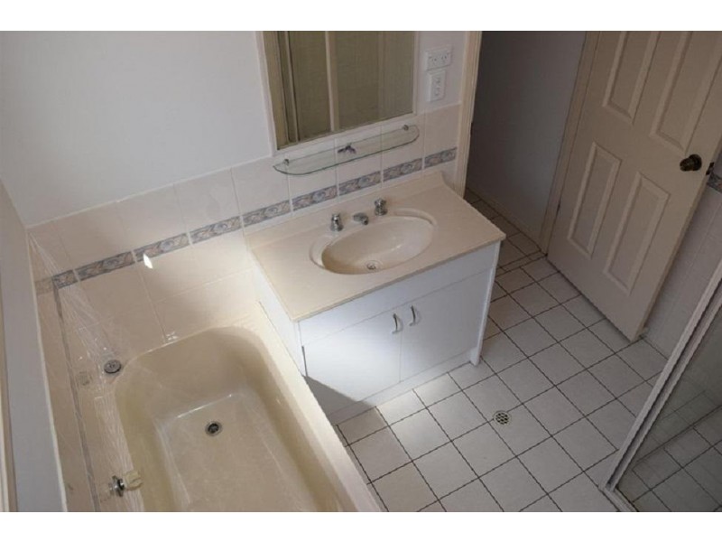 52 Strathmont Drive, Strathalbyn SA 5255